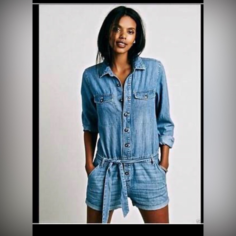 Free People Denim Chambray Button-Up Shorts Romper size Medium